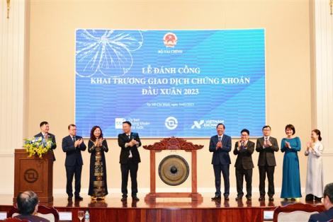 Thứ trưởng Bộ Tài chính: Hoạt động kinh doanh đang rất khả quan