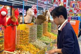 Nỗ lực kìm giá hàng hóa Tết