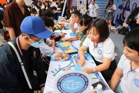 Nhu cầu xã hội lớn, cam kết có việc làm nhưng nhiều ngành vẫn chật vật tuyển sinh