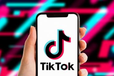 TikTok thao túng tâm lý người dùng bằng thủ thuật gì?