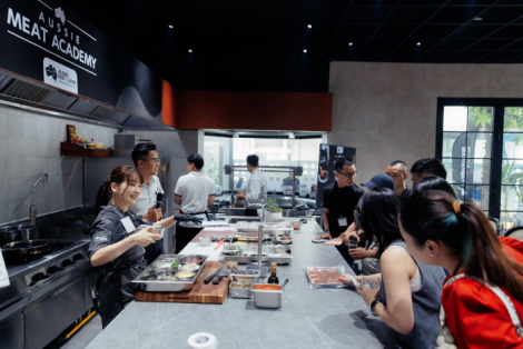 Aussie Meat Academy (AMA): Hành Trình đưa Phần Cắt Thứ Cấp từ Bò Wagyu & Cừu Úc - " Viên Ngọc Thô" từ đồng cỏ Úc Đến Bàn Ăn Việt