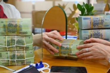 Thị trường cạn tiền, ngân hàng tính cách thu nghìn tỷ để tăng vốn
