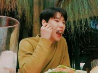 5 thói quen ăn uống chẳng khác nào đang hành hạ dạ dày, khiến bệnh tật ùn ùn kéo đến nhưng người trẻ tuổi nào cũng làm