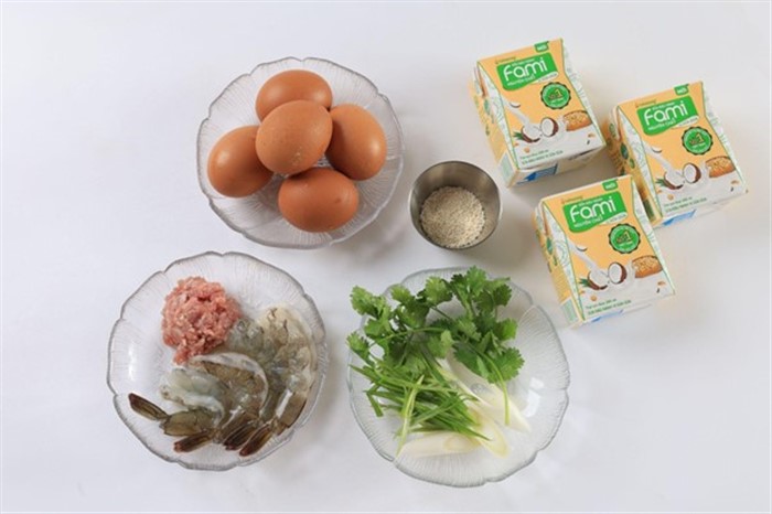 Nguyên liệu cho món trứng hấp tôm thịt sữa đậu nành. Ảnh: NVCC