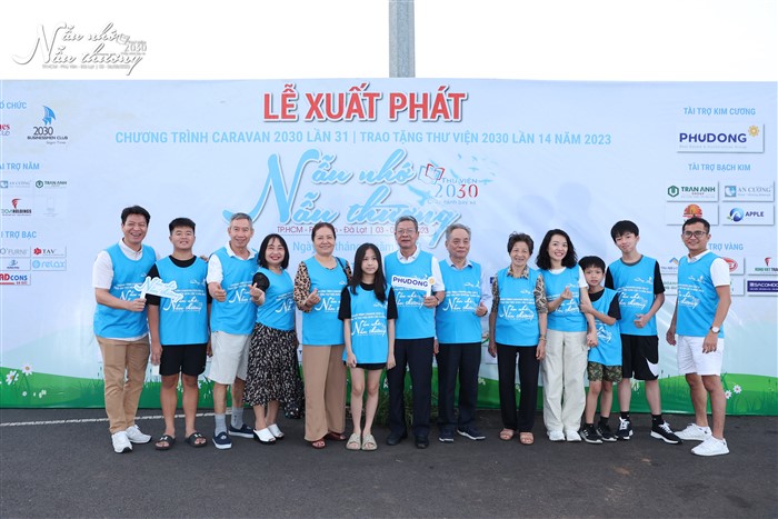 Các thành viên Đoàn Caravan 2030 