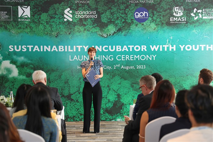 Bà Michele Wee, Tổng Giám đốc Ngân hàng Standard Chartered Việt Nam 