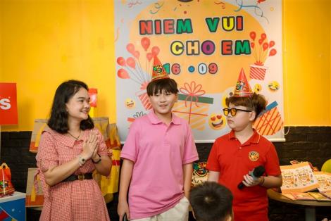 1.000 trẻ em trên toàn quốc nhận quà sinh nhật trong “Tháng hành động vì cộng đồng”