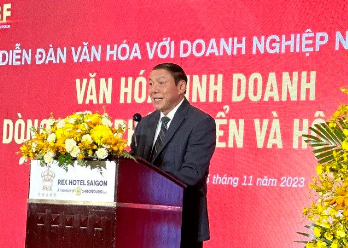 Ông Nguyễn Văn Hùng – Bộ trưởng Bộ Văn hoá, Thể thao & Du lịch phát biểu khai mạc Diễn đàn 